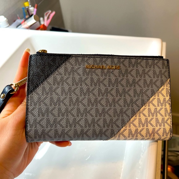 MK purse in perfect condition - Picture 1 of 4